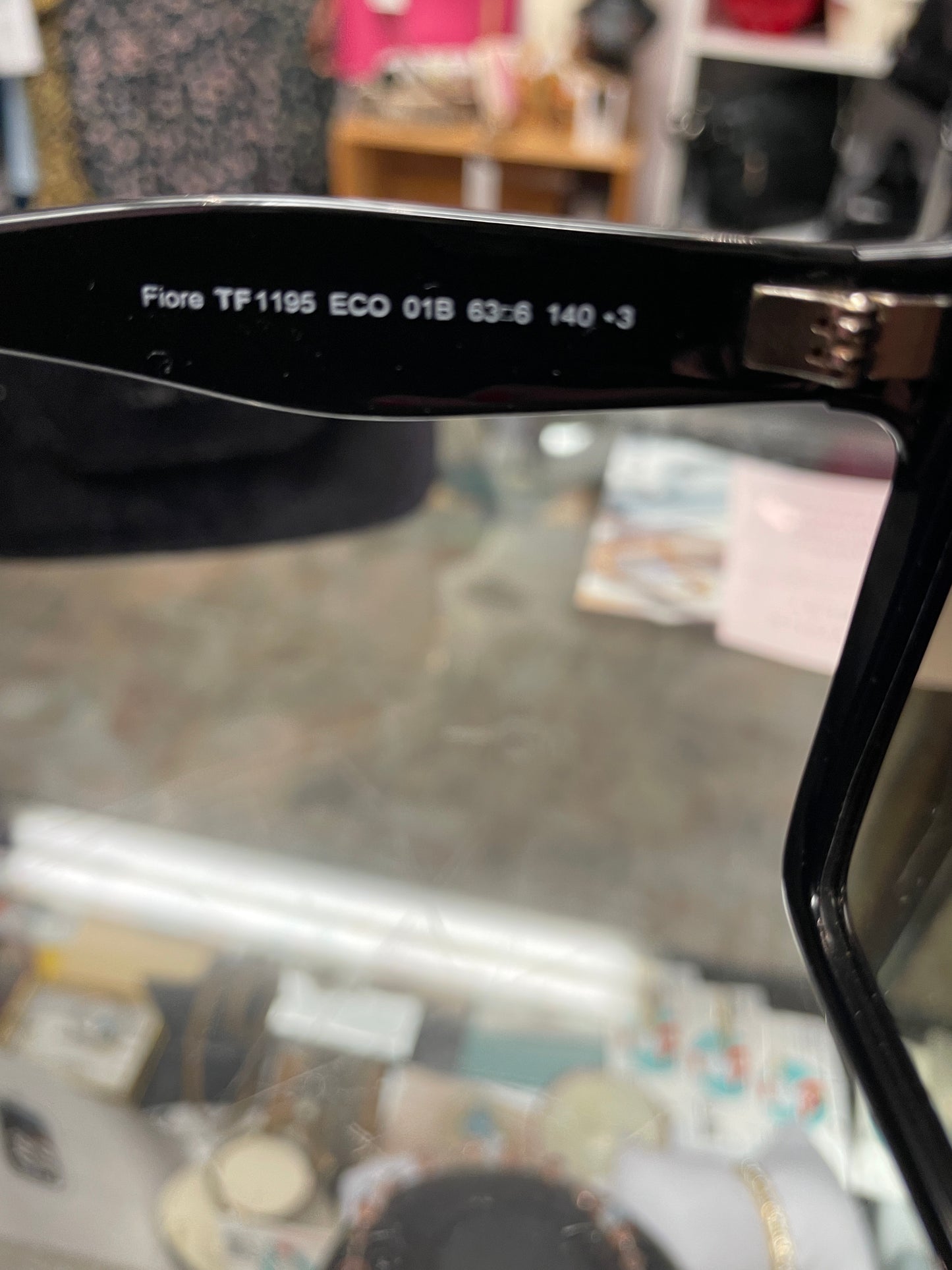 Tom Ford Cat Eye Sun Glsses