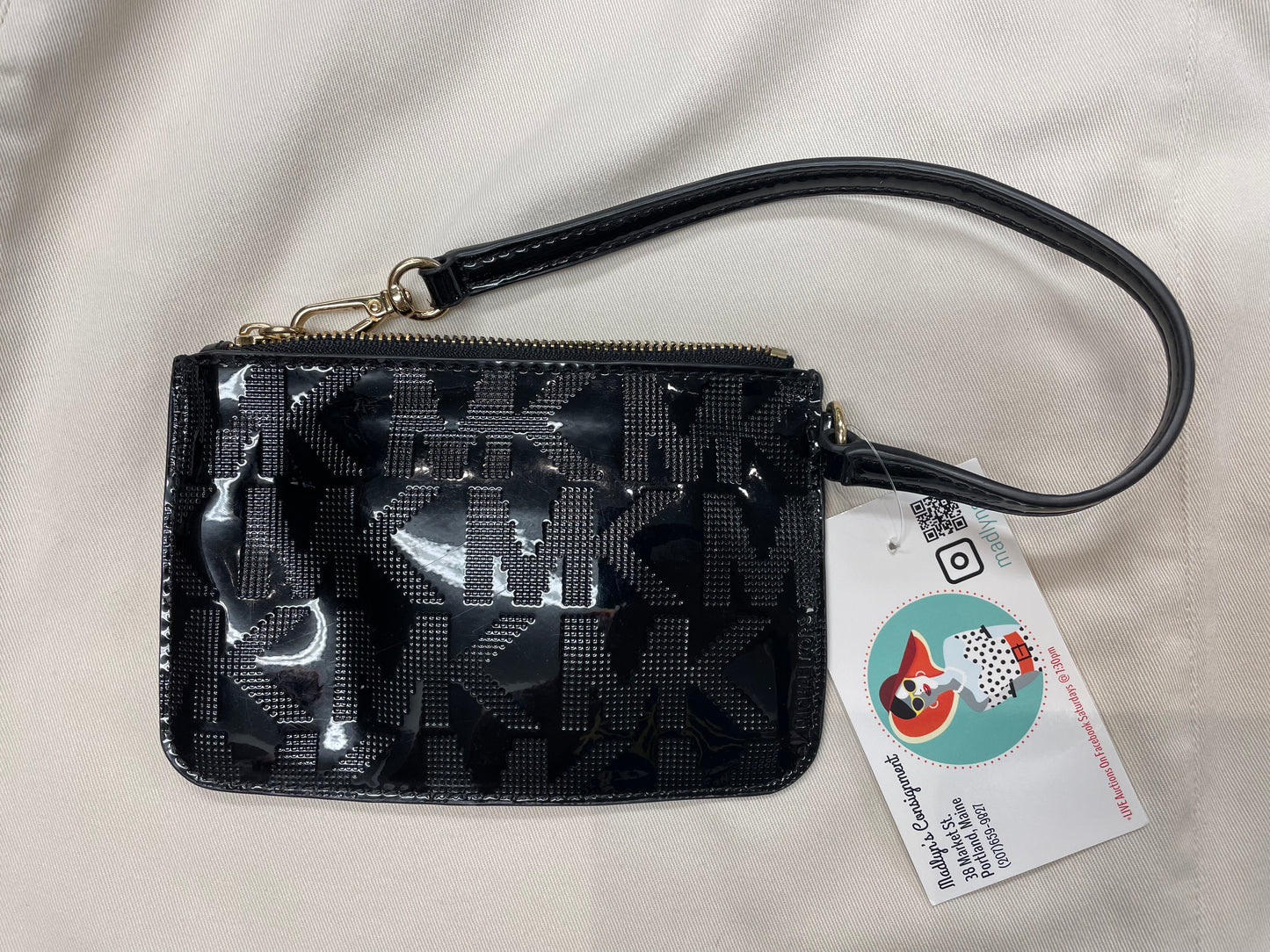 Michael Kors Shiny Black Pouch