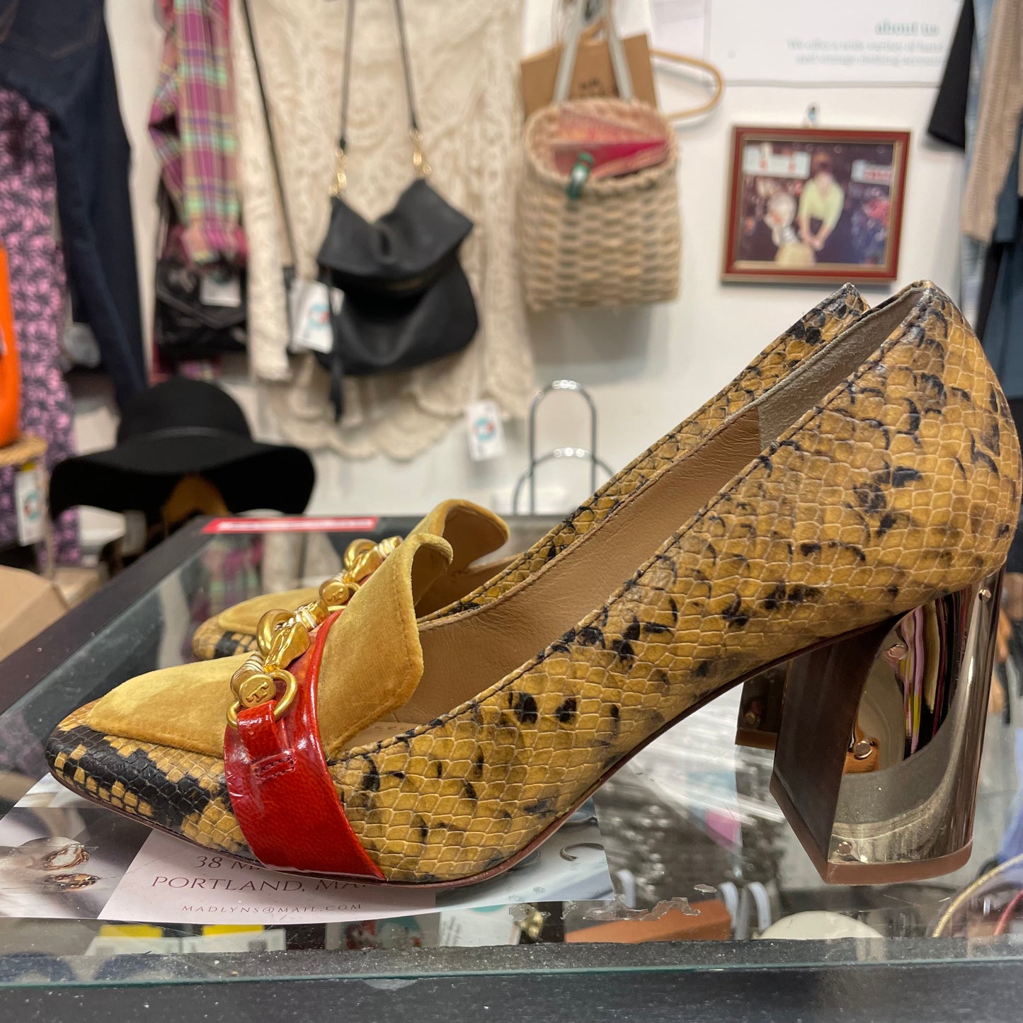 Tory Burch Horse Head Heels Sz 6.5